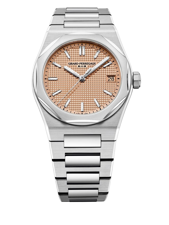 The in-house Calibre GP4800 viewed through the sapphire caseback of the Girard-Perregaux Laureato