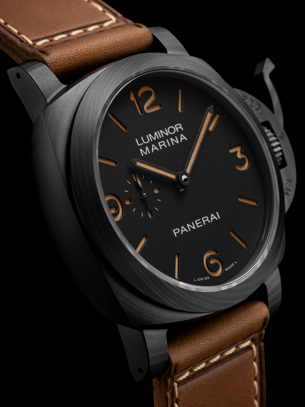 Panerai Luminor Marina PAM01707 in Carbotech